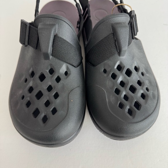Chaco Chillos Women's Size 9 Black Adjustable Closed Toe Clogs Mules Shoes - Picture 7 of 9